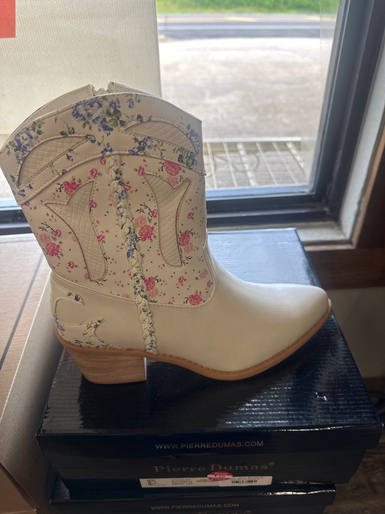 Sweet Cream Pierre Dumas Floral Boots - Jessi Jayne Boutique