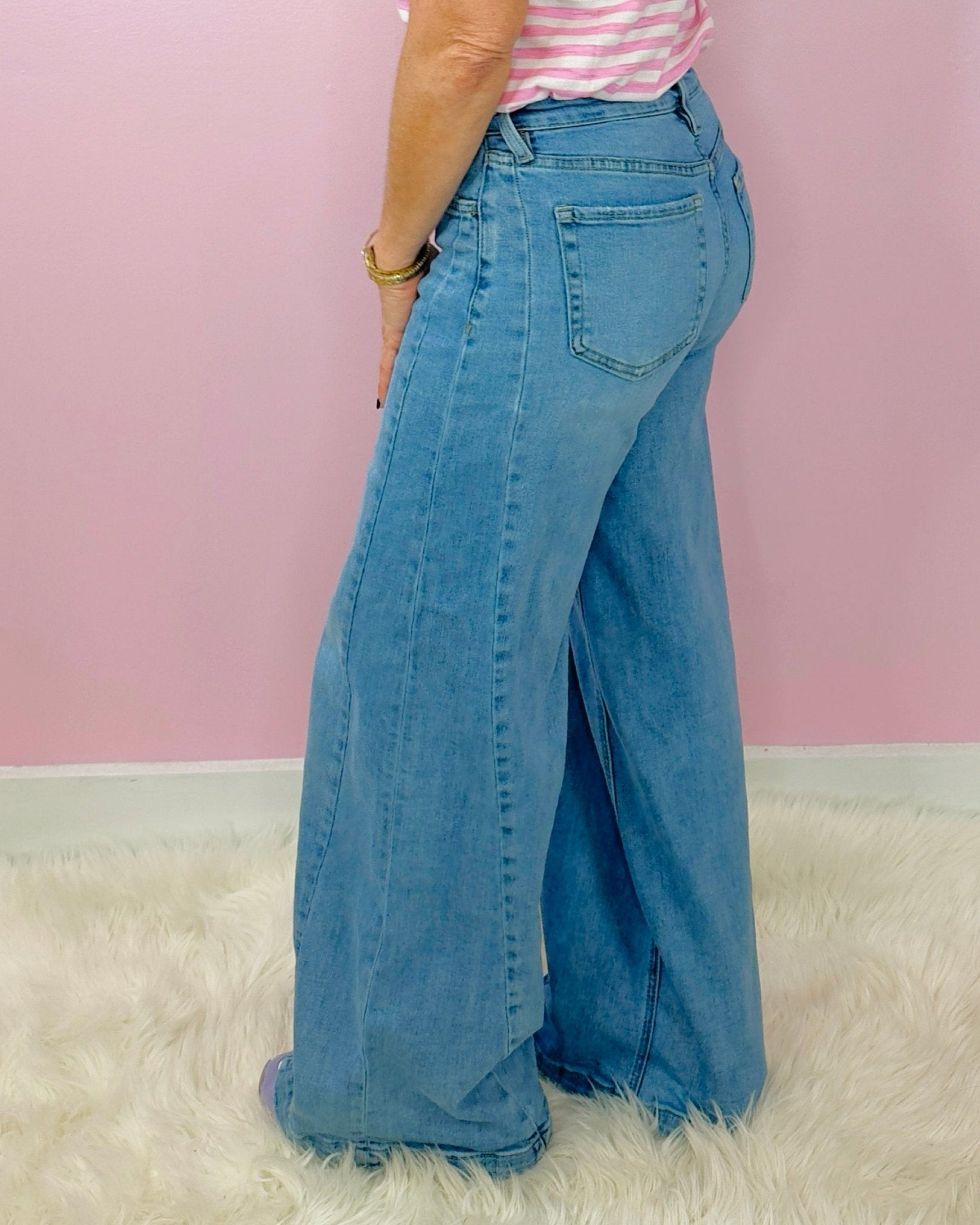 Vervet Olivia Barrel Jeans - Jessi Jayne Boutique