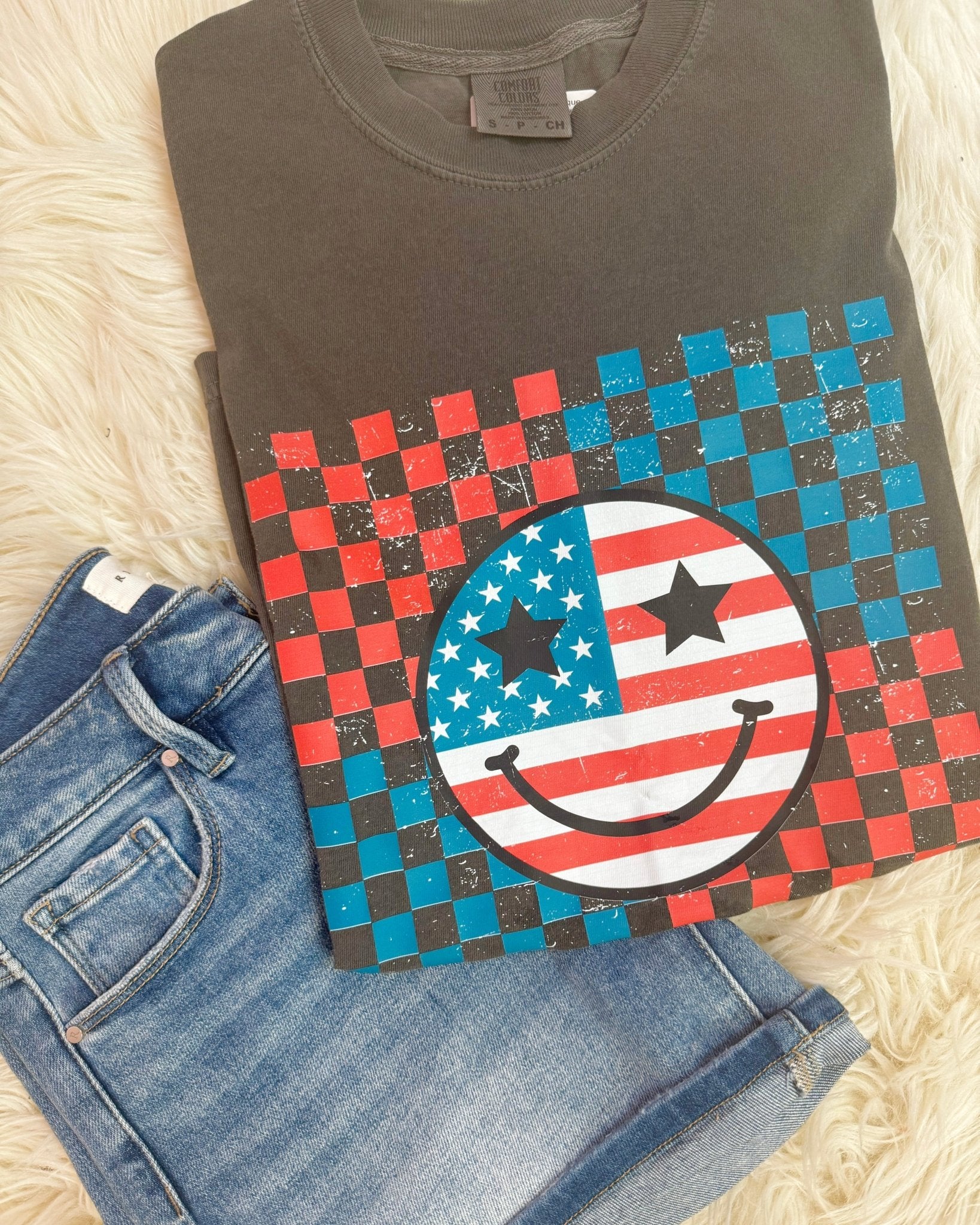 Red, White and Smiles Graphic Tee - Jessi Jayne Boutique