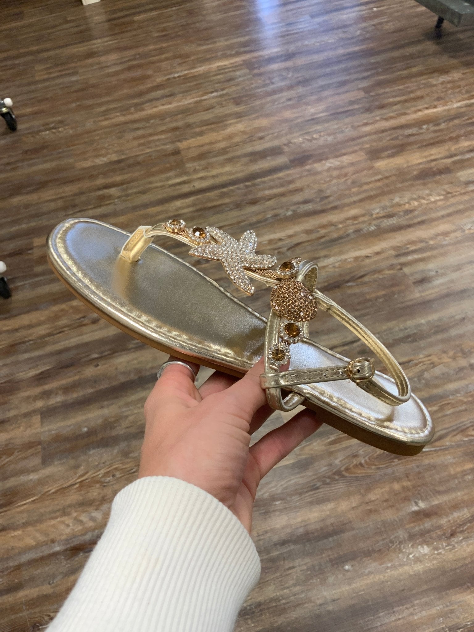 Seaside Gold Bling Metallic Starfish and Coral Design Thong Sandals - Jessi Jayne Boutique