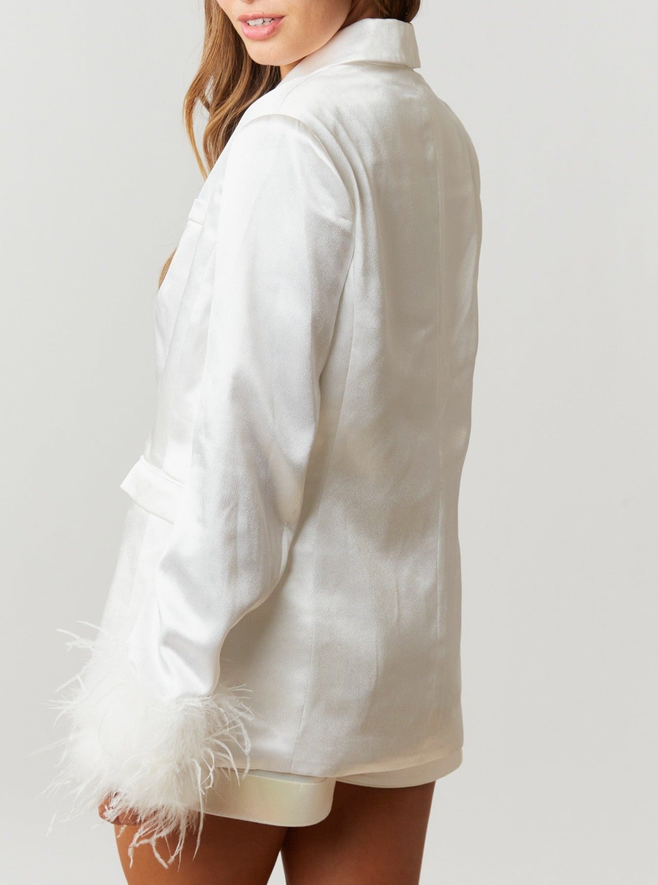 Swifty Satin Blazer With Fur Trim Sleeve in White - Jessi Jayne Boutique