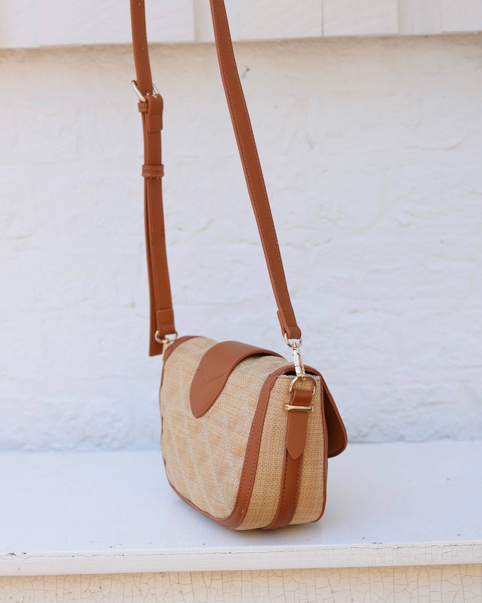 Griffin Crossbody Natural Saddle Purse - Jessi Jayne Boutique
