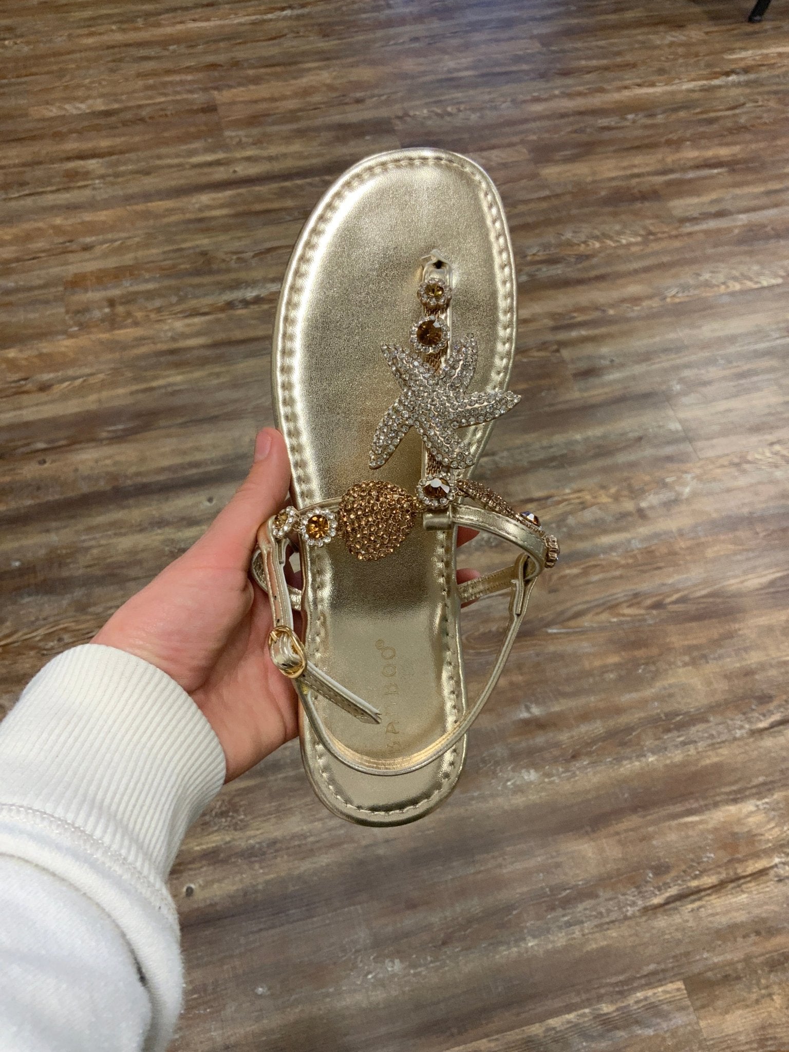 Seaside Gold Bling Metallic Starfish and Coral Design Thong Sandals - Jessi Jayne Boutique