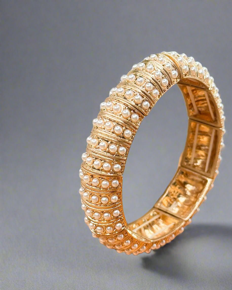 Classic Pearl Elegance Stretchy Bracelet - Jessi Jayne Boutique