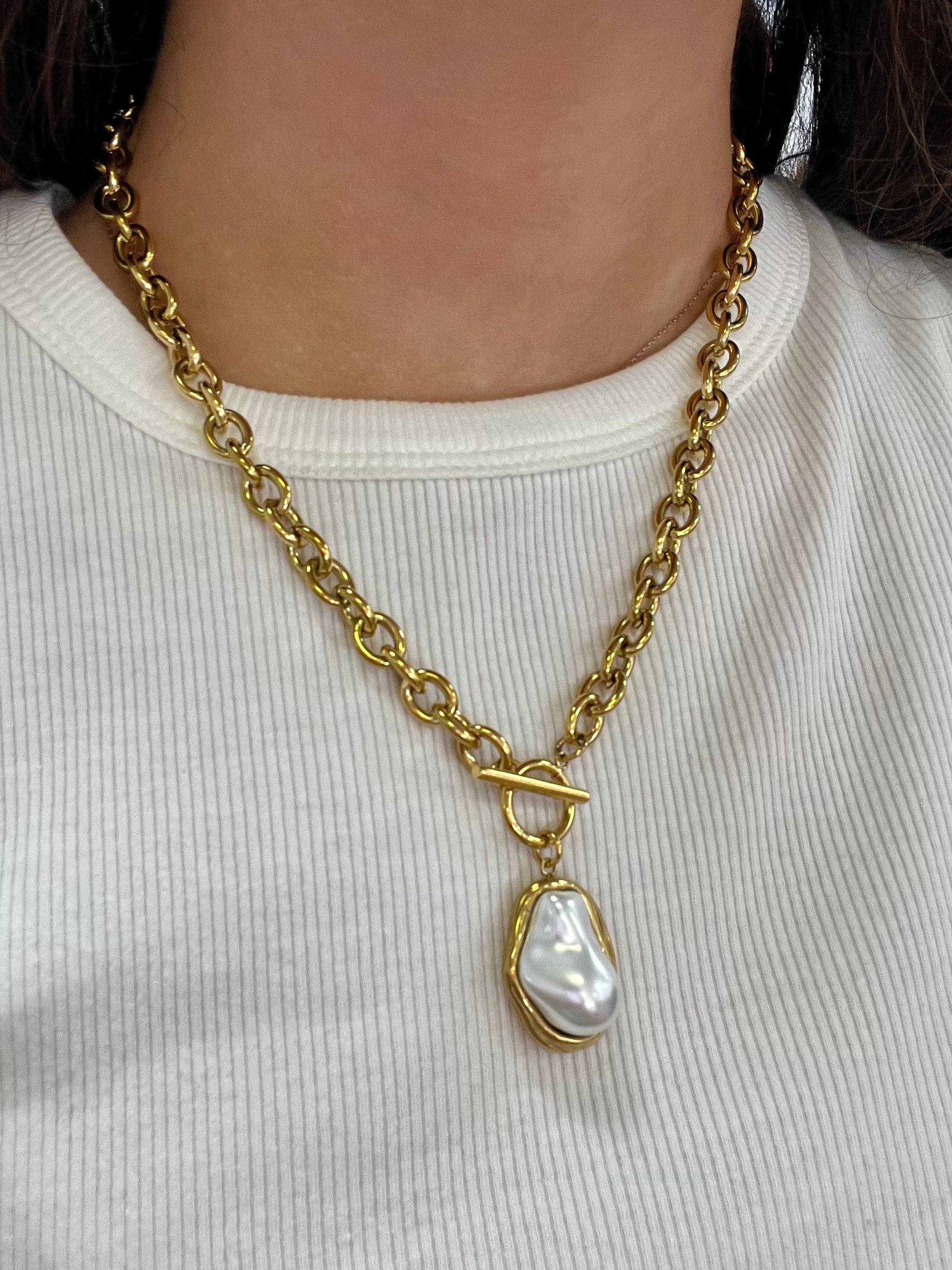 Gold Pearl Drop Necklace - Jessi Jayne Boutique