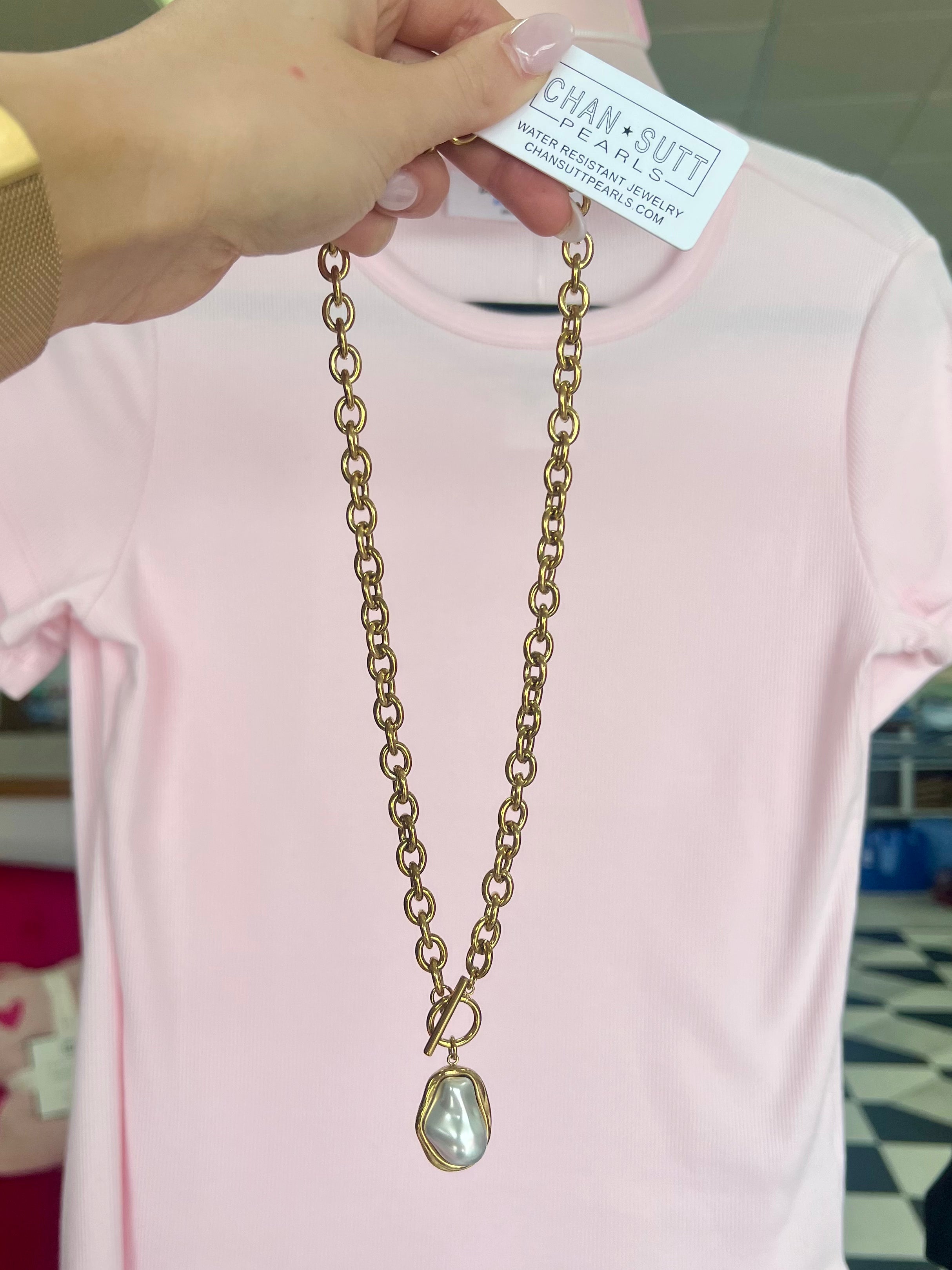 Gold Pearl Drop Necklace - Jessi Jayne Boutique