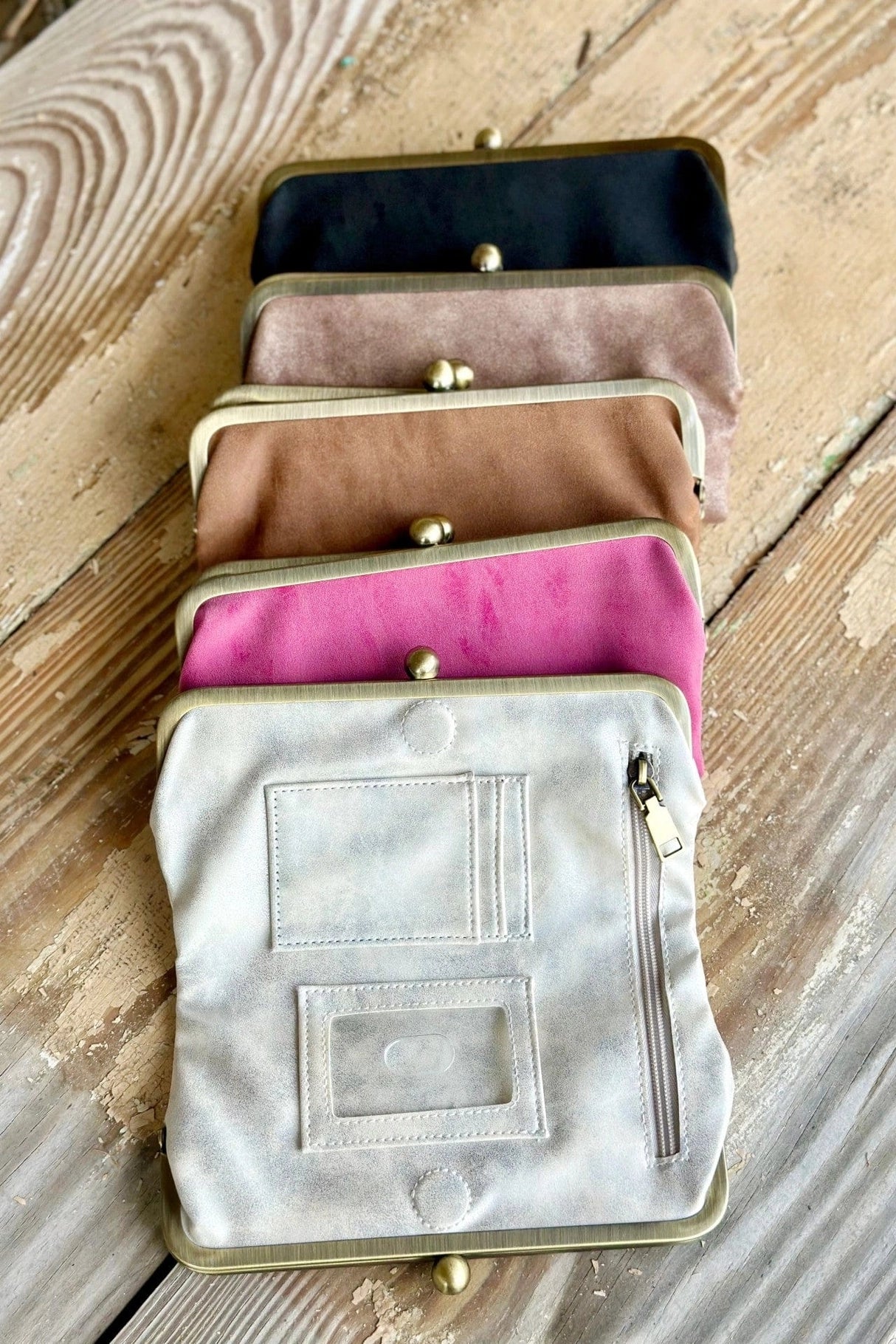 Karen Kiss Lock Wallet Clutch - Jessi Jayne Boutique