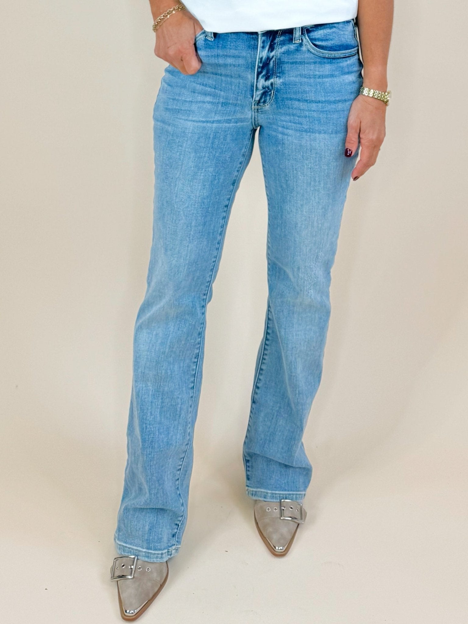 Judy Blue Light Mid Rise Bootcut Jeans 31" Inseam - Jessi Jayne Boutique