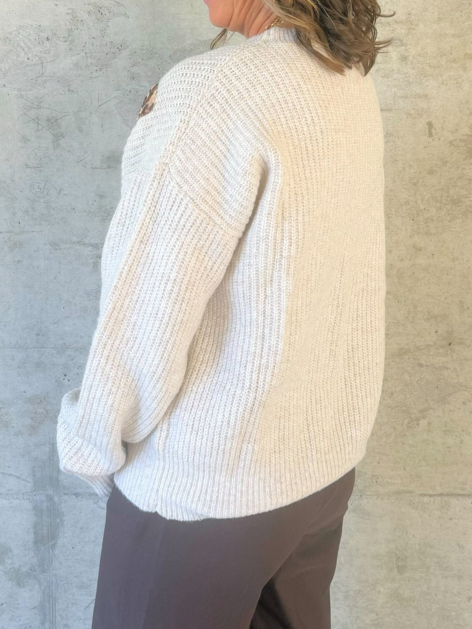 Leopard Bow Charm Sweater - Jessi Jayne Boutique