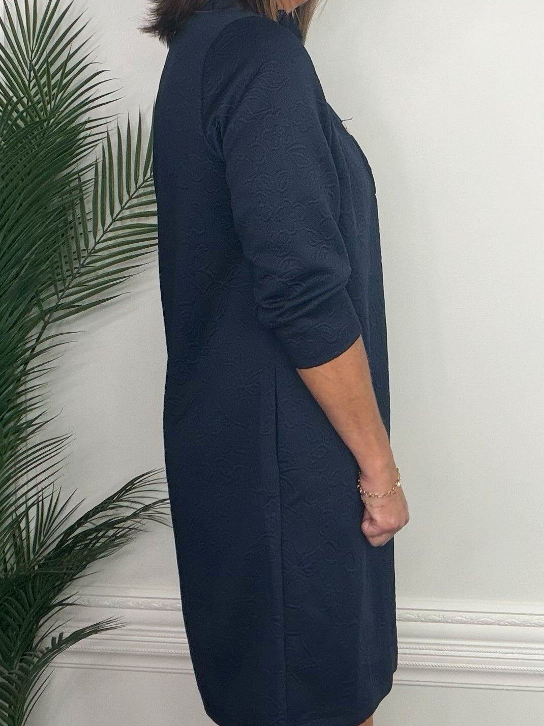 Kensington Textured Shift Dress - Jessi Jayne Boutique