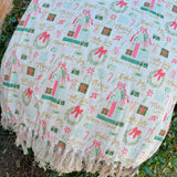 Cotton Slub Printed Throw with Holiday Pattern