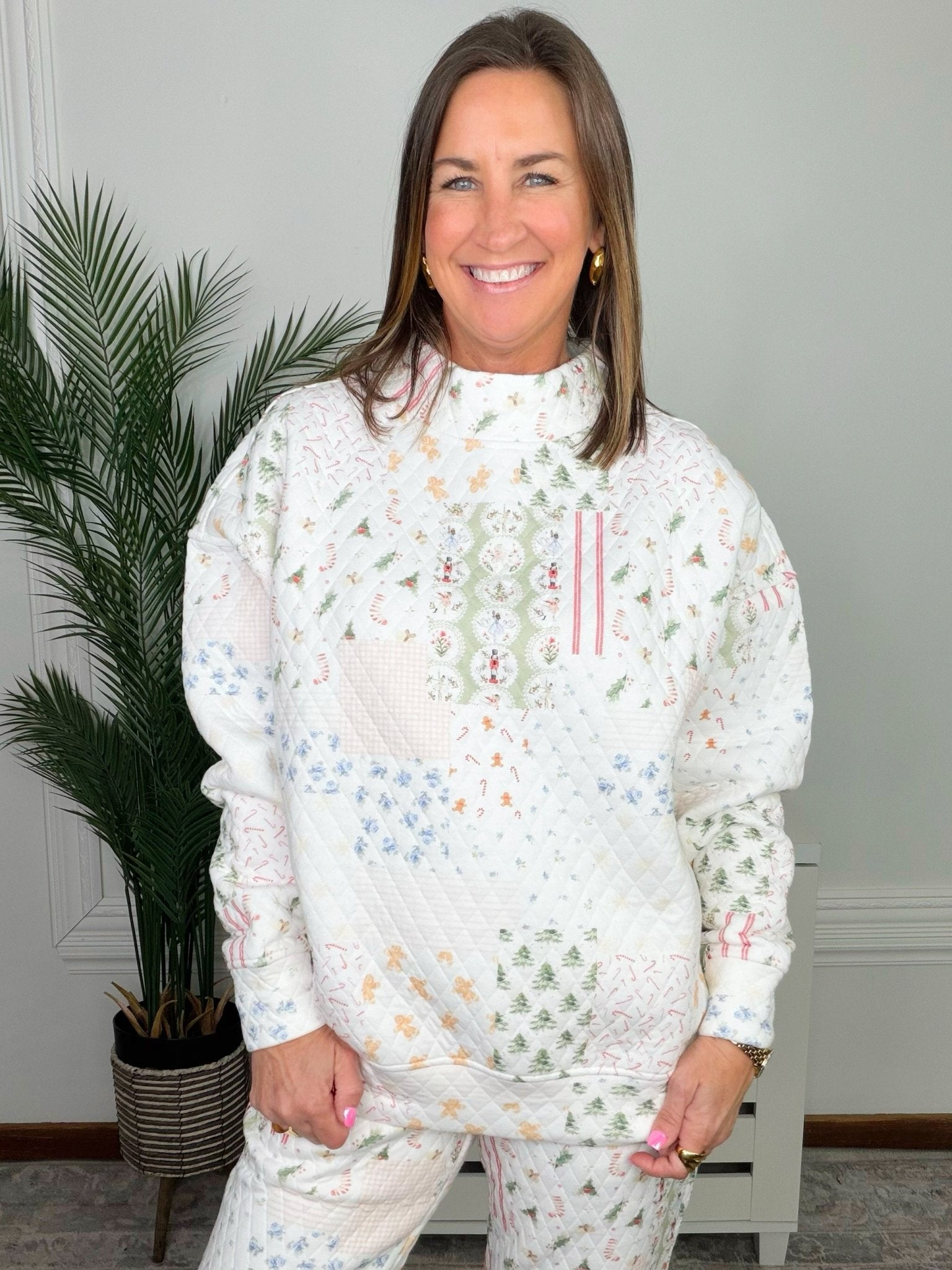 Christmas Holiday Quilted Mockneck Sweatshirt - Jessi Jayne Boutique
