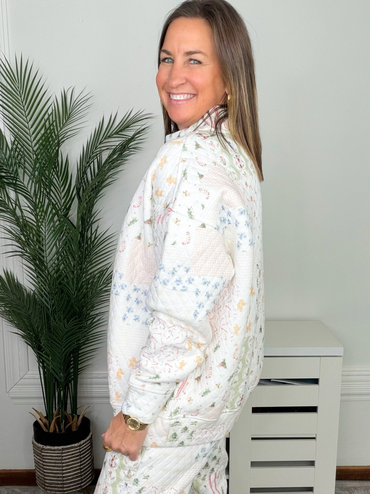 Christmas Holiday Quilted Mockneck Sweatshirt - Jessi Jayne Boutique