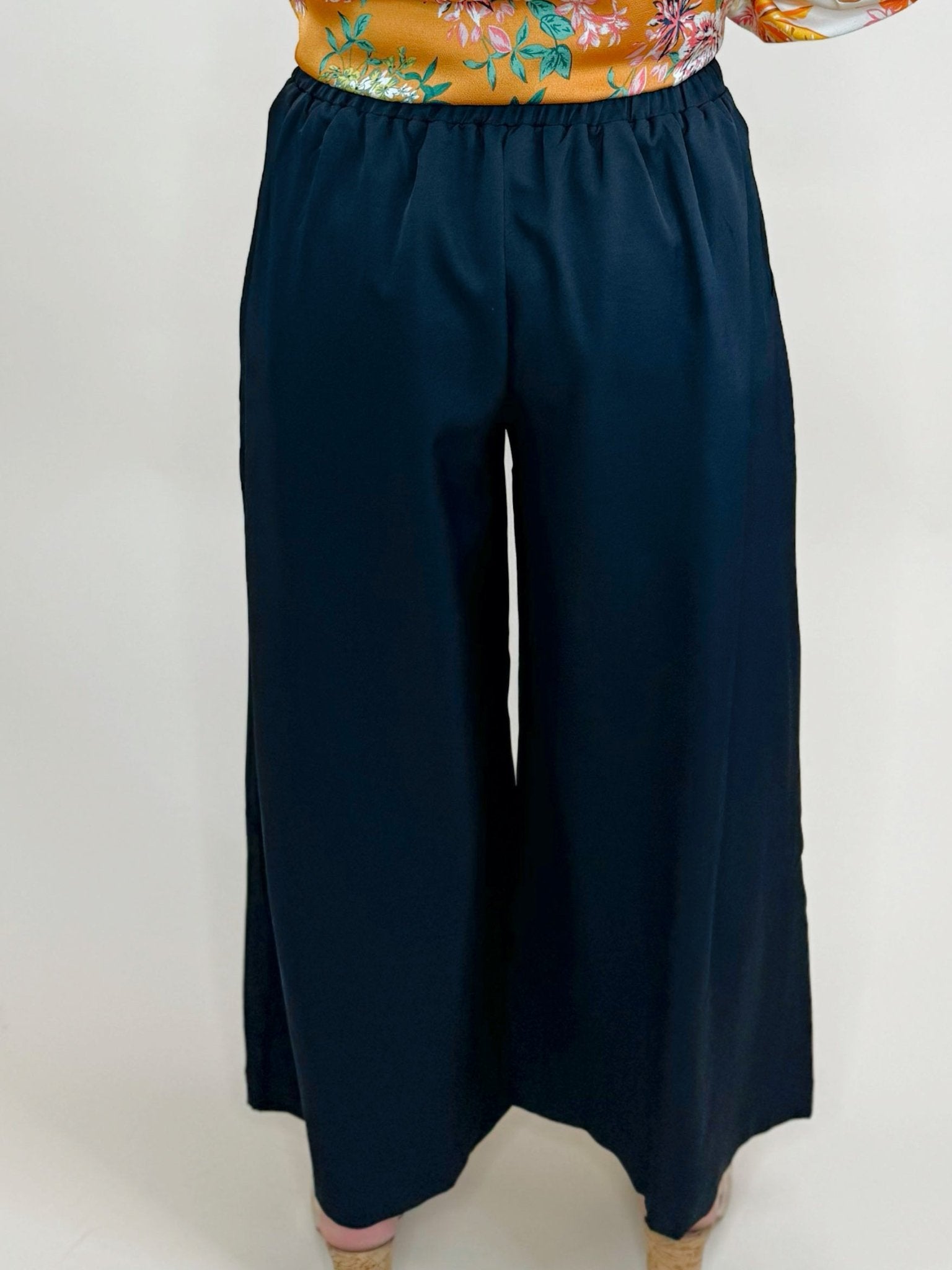 Power Move Cropped Trousers Black - Jessi Jayne Boutique