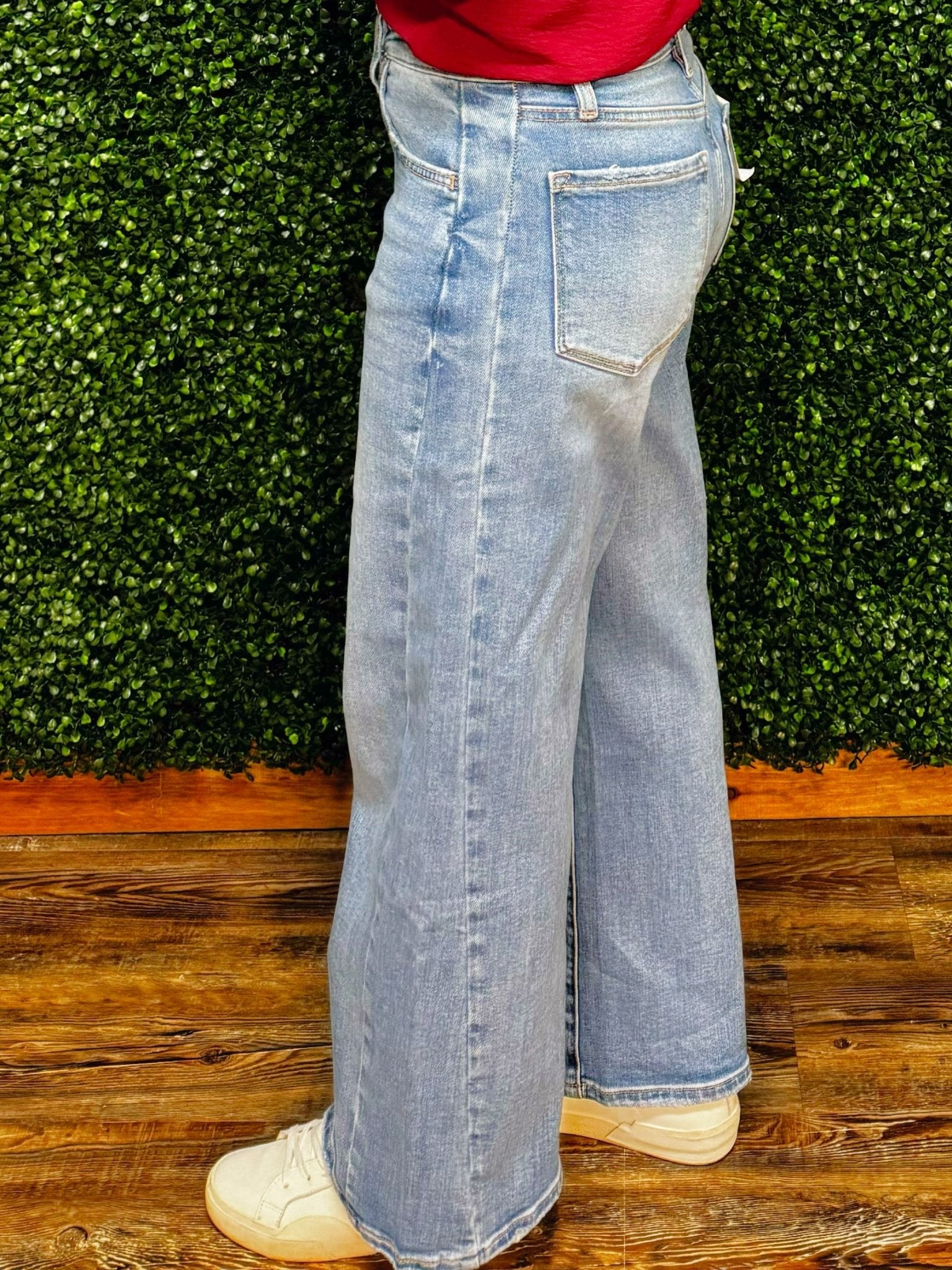 Loveret Medium Wash Baggy Wide Jeans - Jessi Jayne Boutique