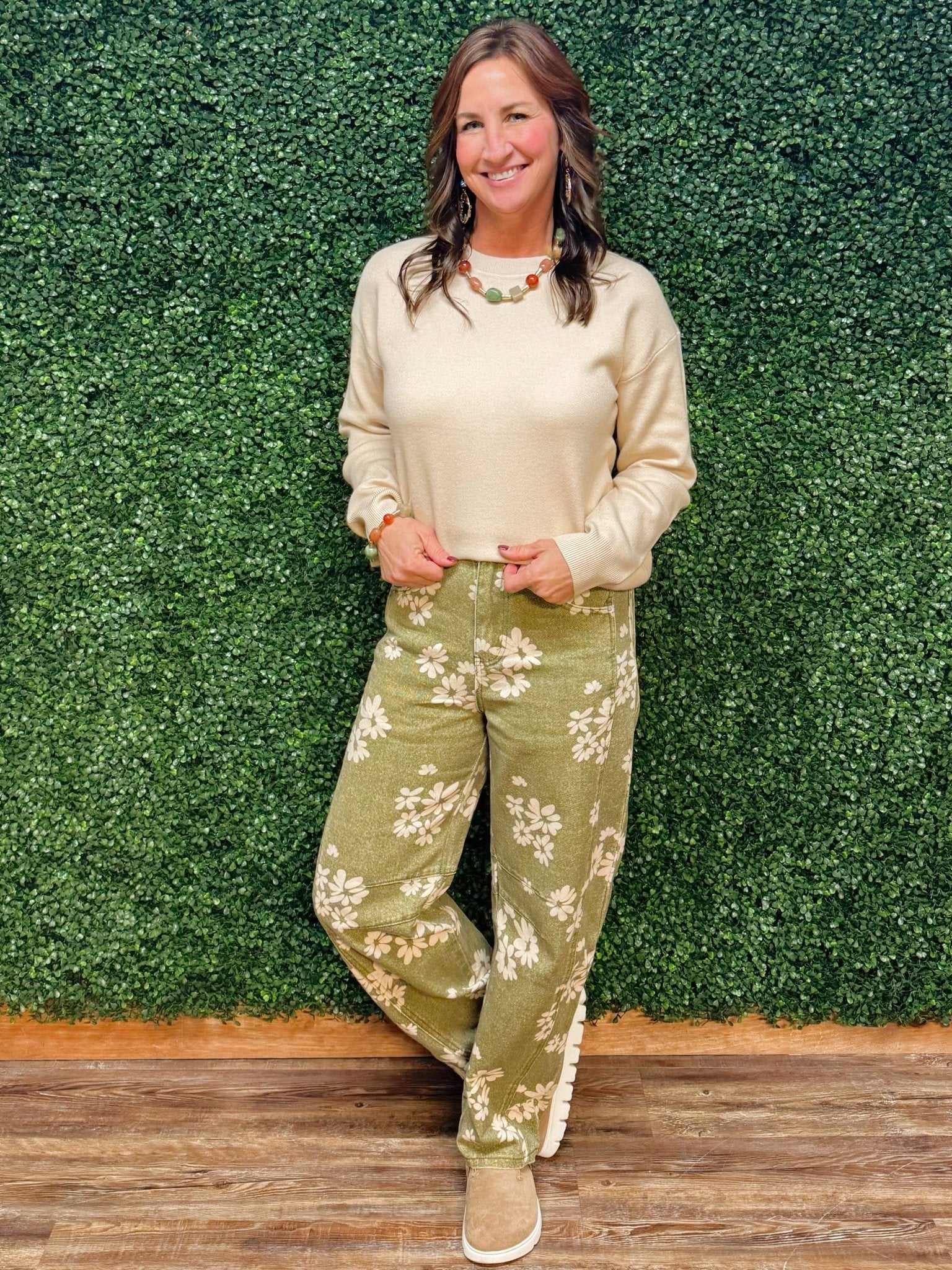 Olive Bloom Barrel Jeans - Jessi Jayne Boutique