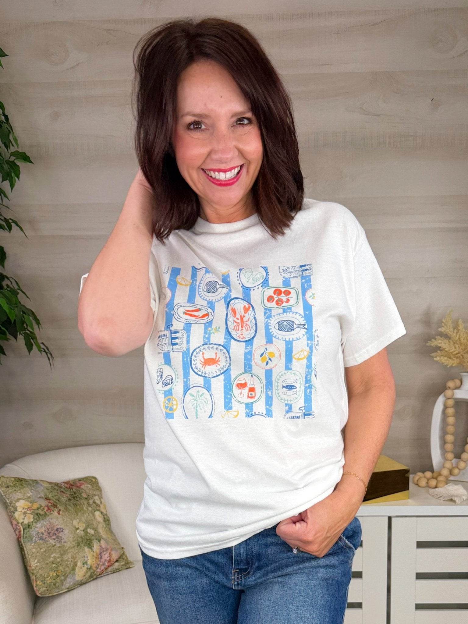 Seaside Table Graphic Tee - Jessi Jayne Boutique