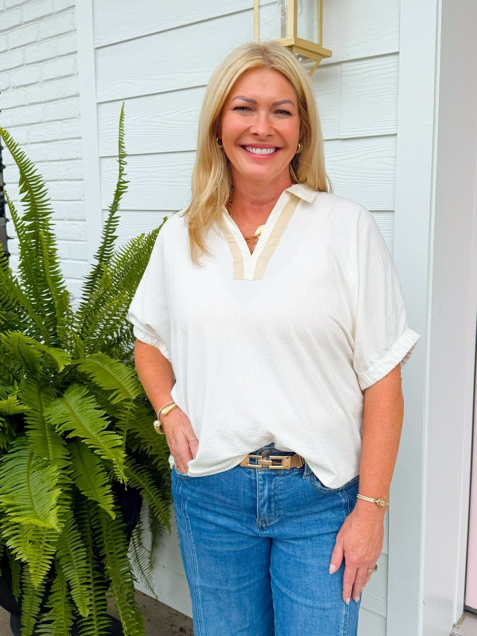 Easy Days Contrast V - Neck Top - Jessi Jayne Boutique