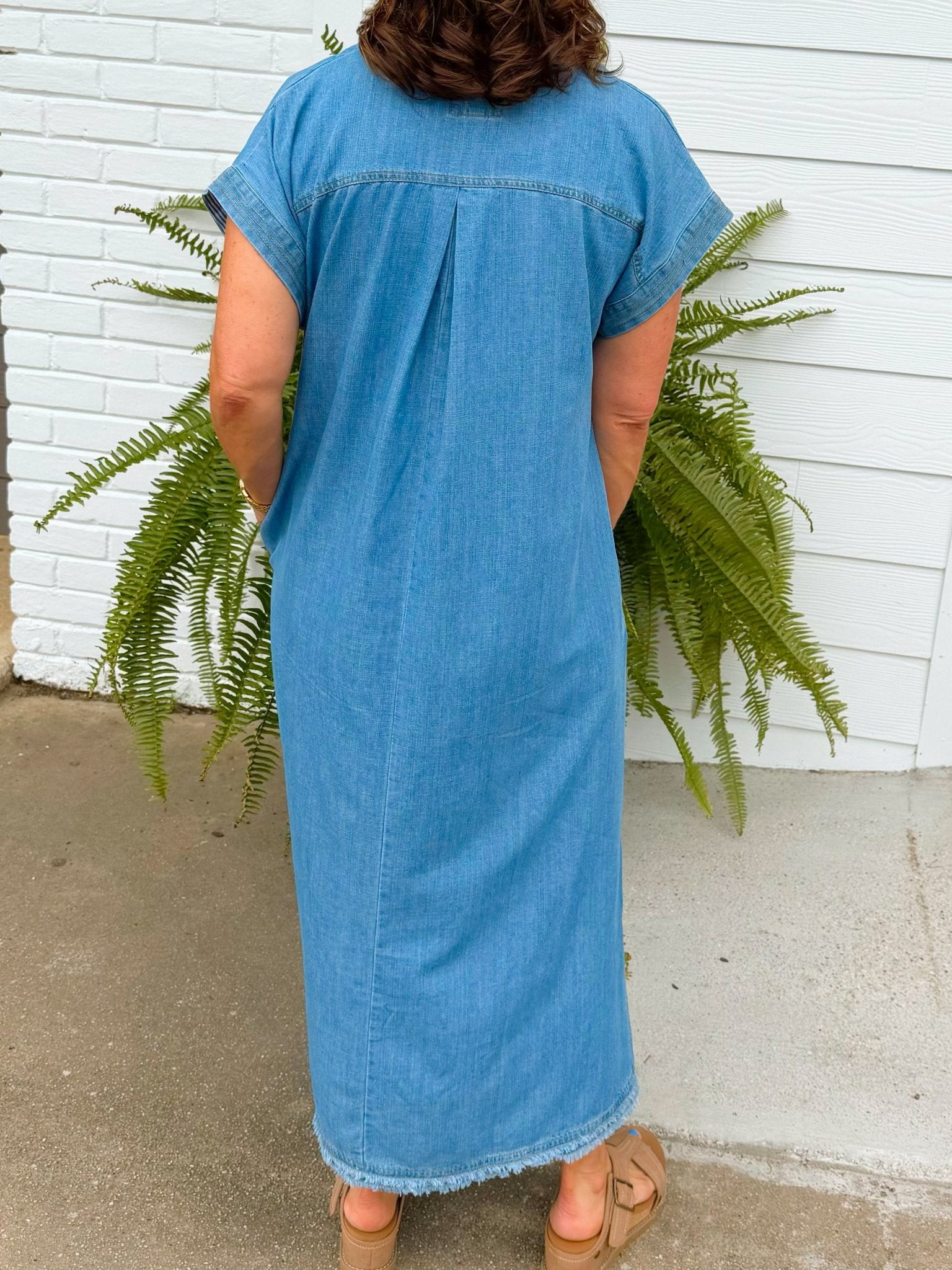 Weekend Stroll Denim Midi Dress - Jessi Jayne Boutique