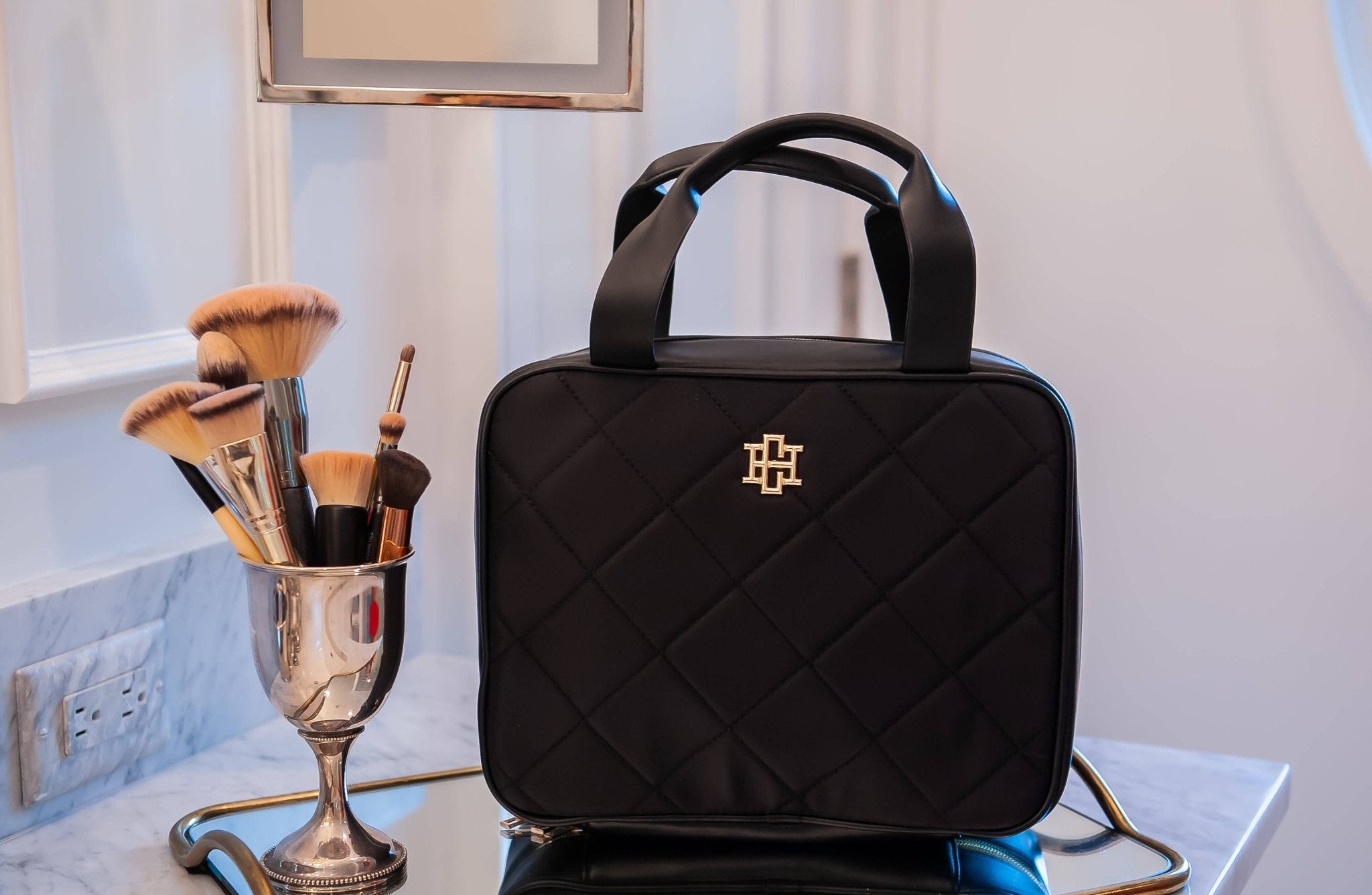 Punta Cana Large Nylon Black Case - Jessi Jayne Boutique